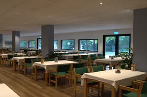 thumbnail: Restaurant