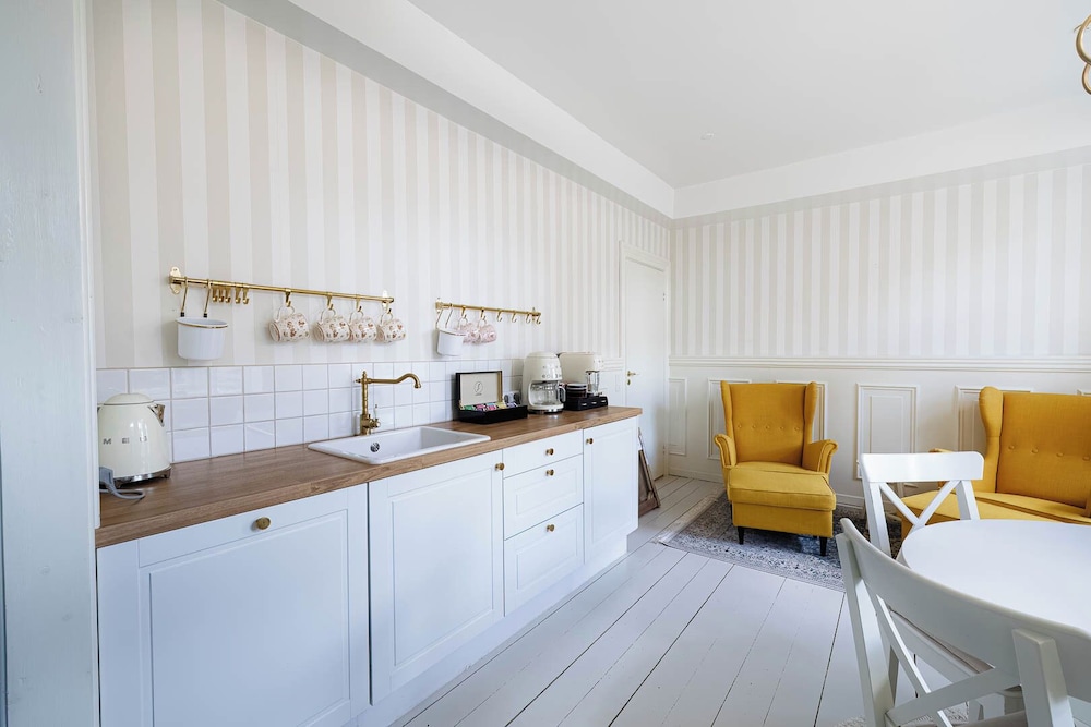 Shared kitchen facilities