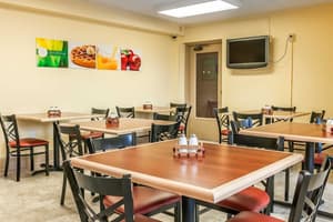 thumbnail: Breakfast area