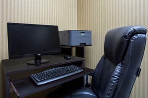 thumbnail: Business center