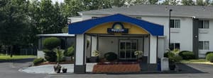 Days Inn by Wyndham Runnemede Philadelphia Area