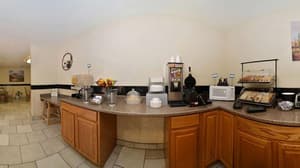 thumbnail: Breakfast area
