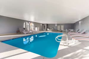 thumbnail: Pool