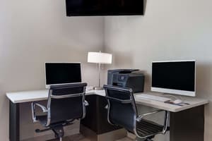 thumbnail: Business center