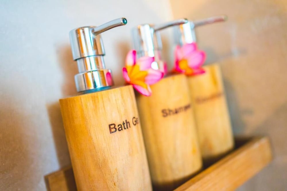 Bathroom amenities