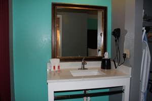 thumbnail: Bathroom