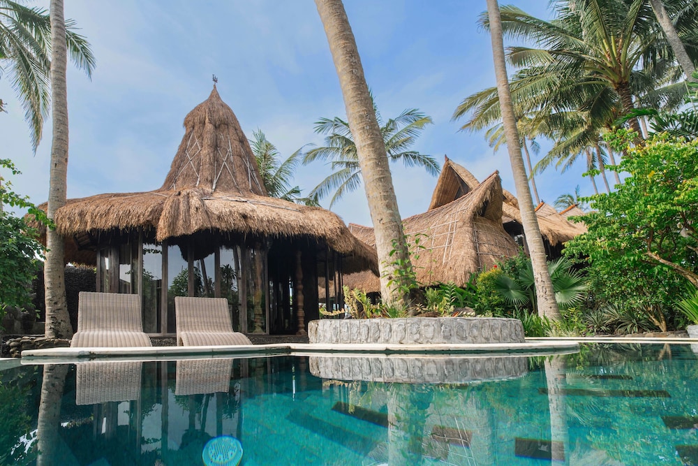Private pool