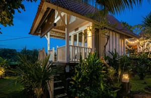 thumbnail: Exterior