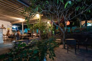 thumbnail: Restaurant