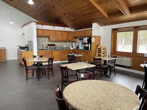 thumbnail: Breakfast area