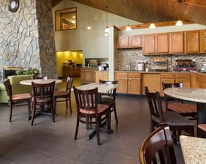 thumbnail: Breakfast area