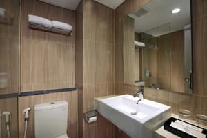thumbnail: Bathroom