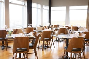 thumbnail: Restaurant