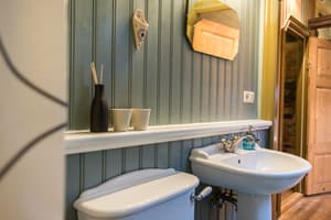 thumbnail: Bathroom