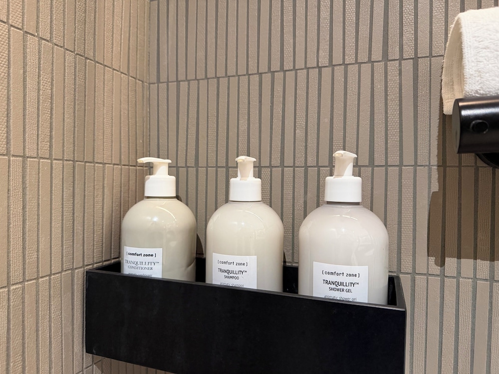 Bathroom amenities
