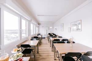 thumbnail: Breakfast area