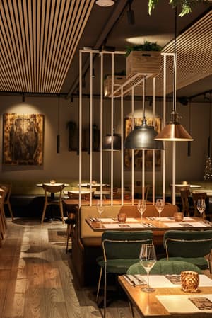 thumbnail: Restaurant