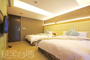 thumbnail: Room