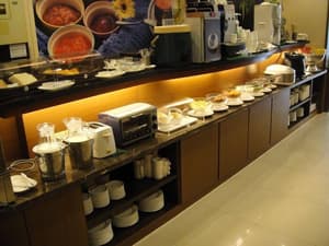 thumbnail: Breakfast area