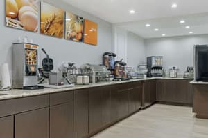 thumbnail: Breakfast area