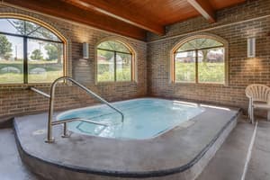 thumbnail: Pool