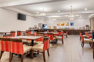 thumbnail: Breakfast area