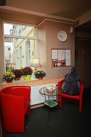 thumbnail: Lobby sitting area