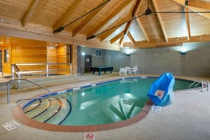 thumbnail: Pool