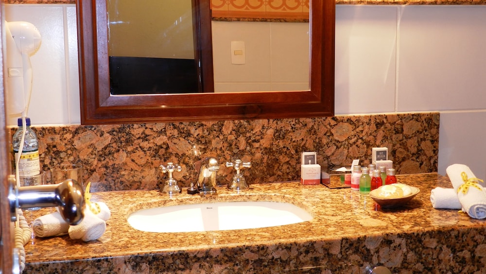 Bathroom amenities