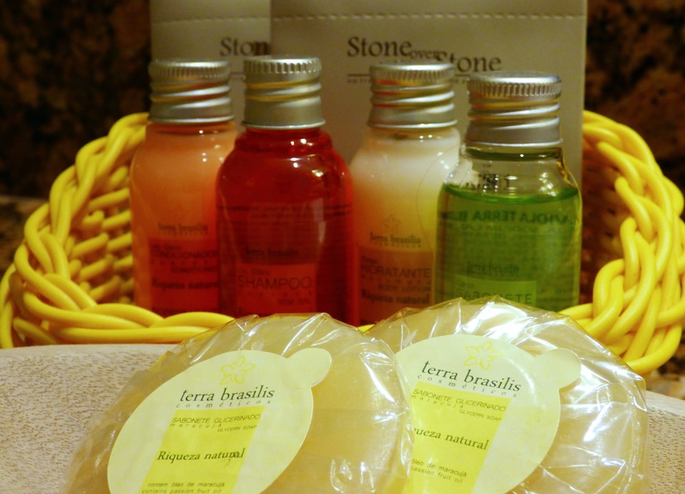 Bathroom amenities