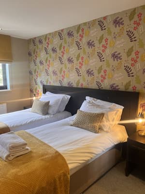 thumbnail: Room
