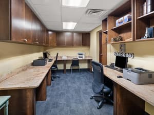 thumbnail: Business center