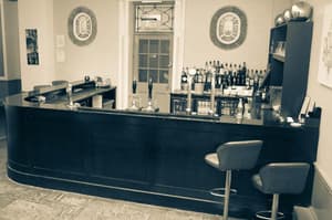 thumbnail: Bar
