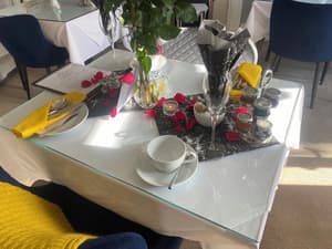 thumbnail: Breakfast area