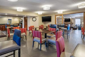 thumbnail: Breakfast area