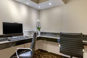 thumbnail: Business center