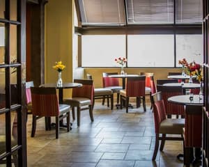 thumbnail: Breakfast area