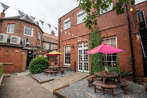 thumbnail: Terrace/patio