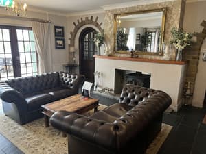 thumbnail: Lobby sitting area