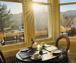 thumbnail: Breakfast area