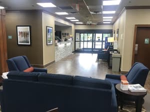 thumbnail: Lobby sitting area