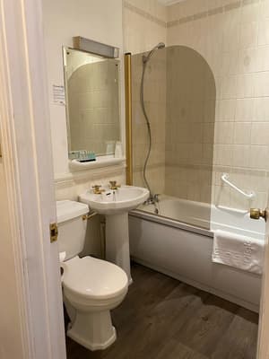 thumbnail: Bathroom