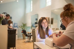 thumbnail: Nail salon