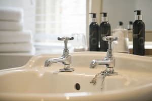 thumbnail: Bathroom sink
