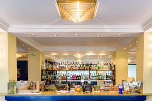 thumbnail: Bar (on property)