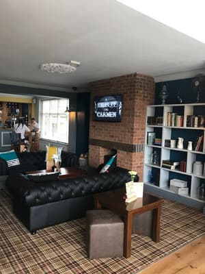 thumbnail: Restaurant