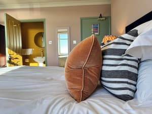 thumbnail: Room