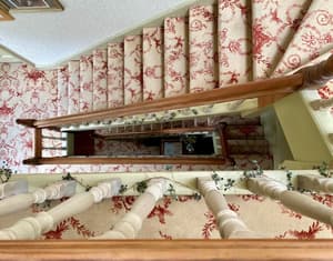 thumbnail: Interior