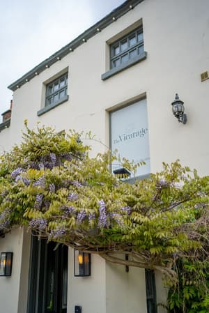 thumbnail: Front of property
