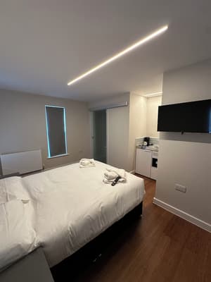 thumbnail: Room